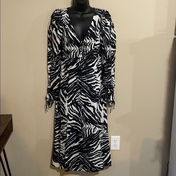 topshop zebra midi dress Topshop's Mesh Dress Now Comes in So Many Colours